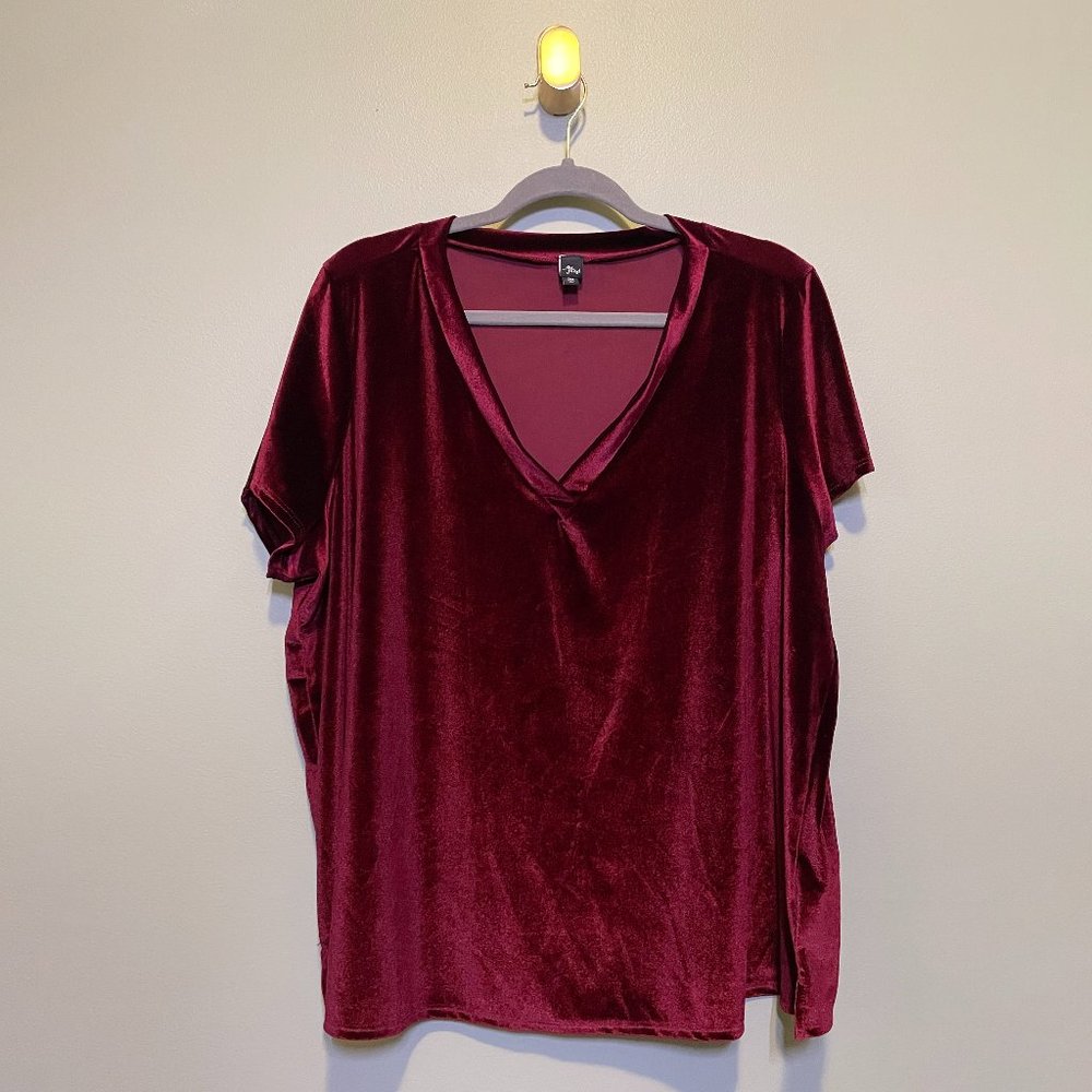 NWOT Modcloth Maroon Velvet V-Neck Tee - 2X